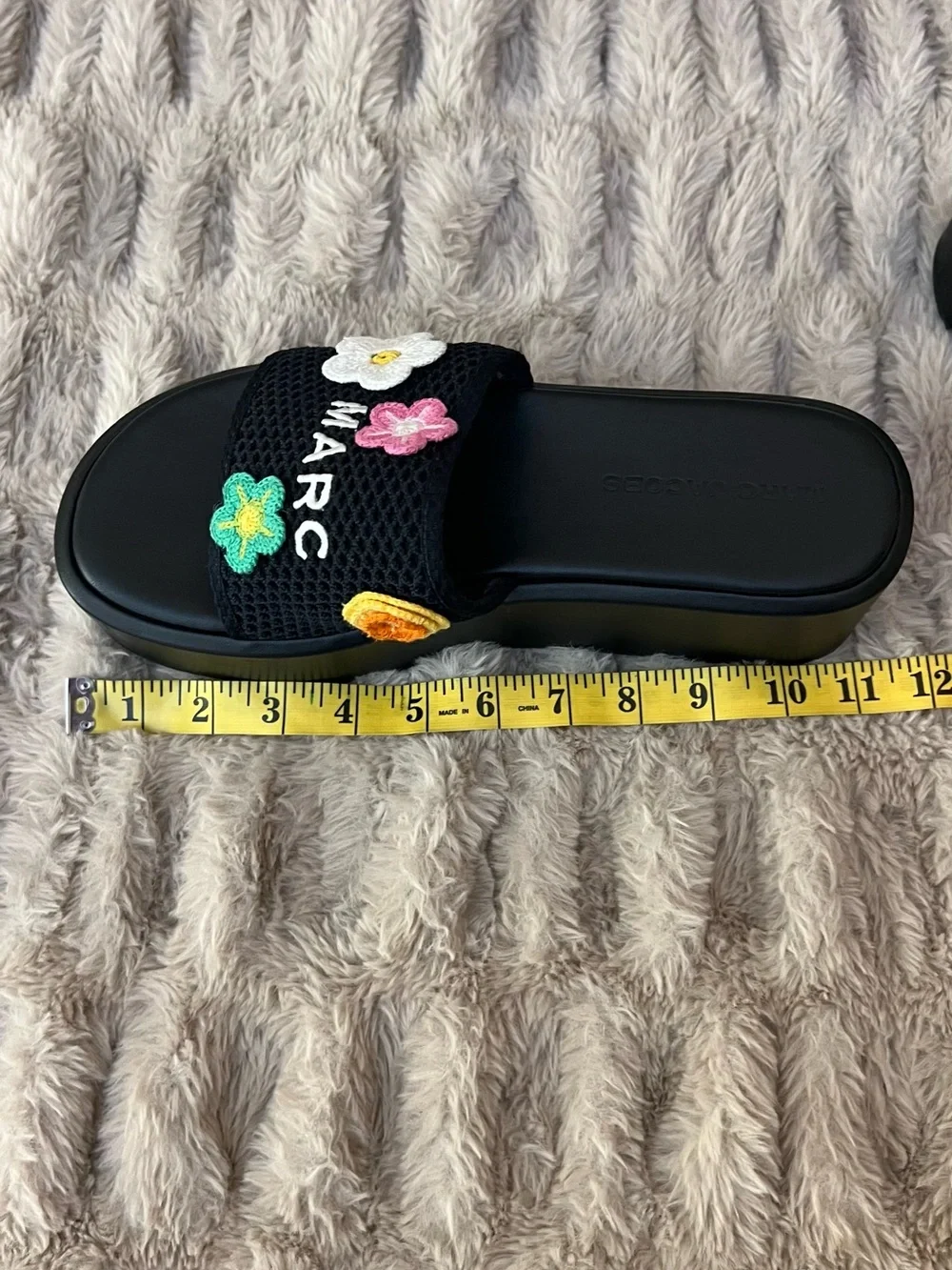 Marc Jacobs Black womens Floral Embroidered platform Slides size 9.5